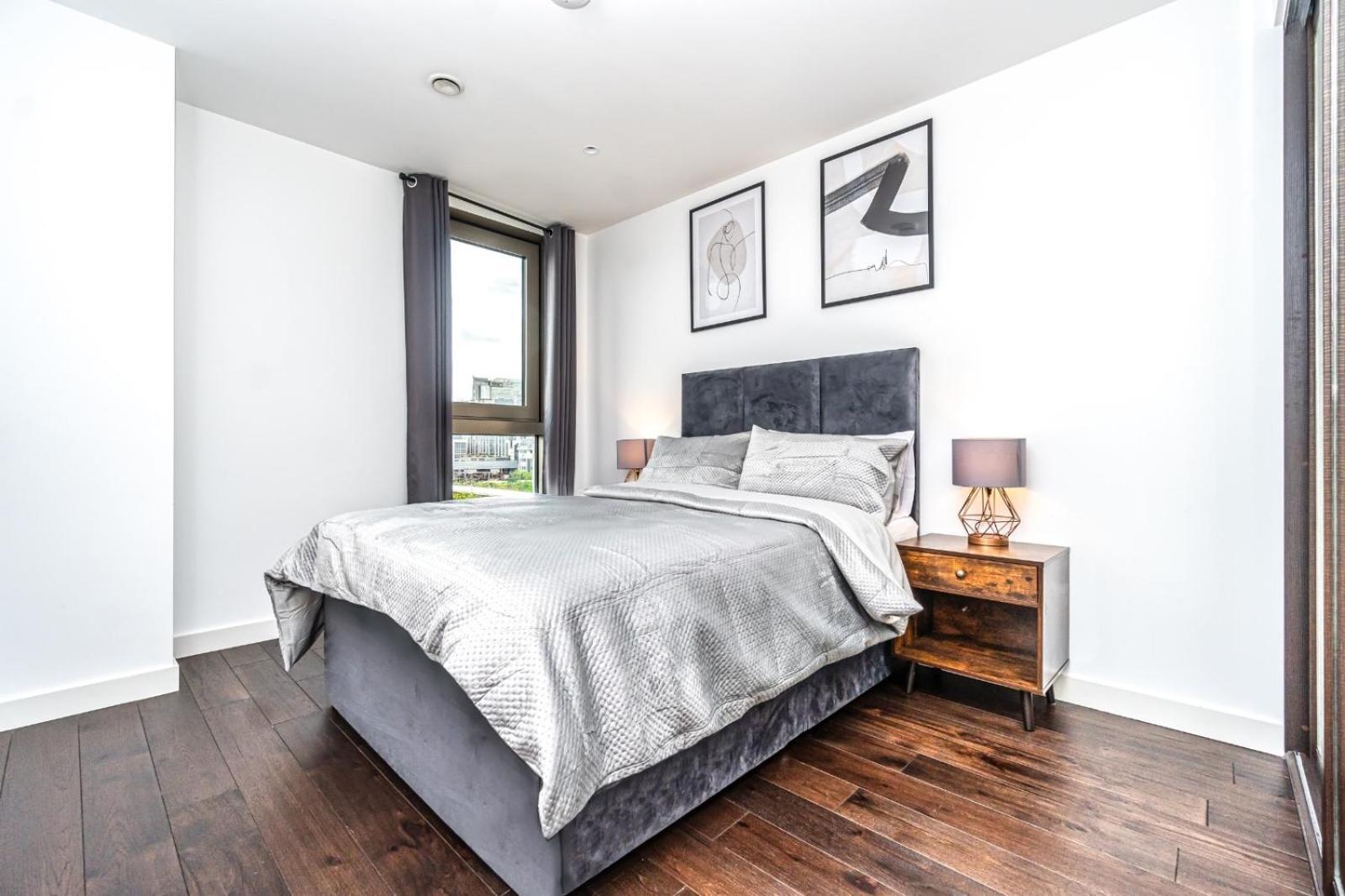 Luxury 2 Bedroom Apartment In Tower Hill Londyn Zewnętrze zdjęcie